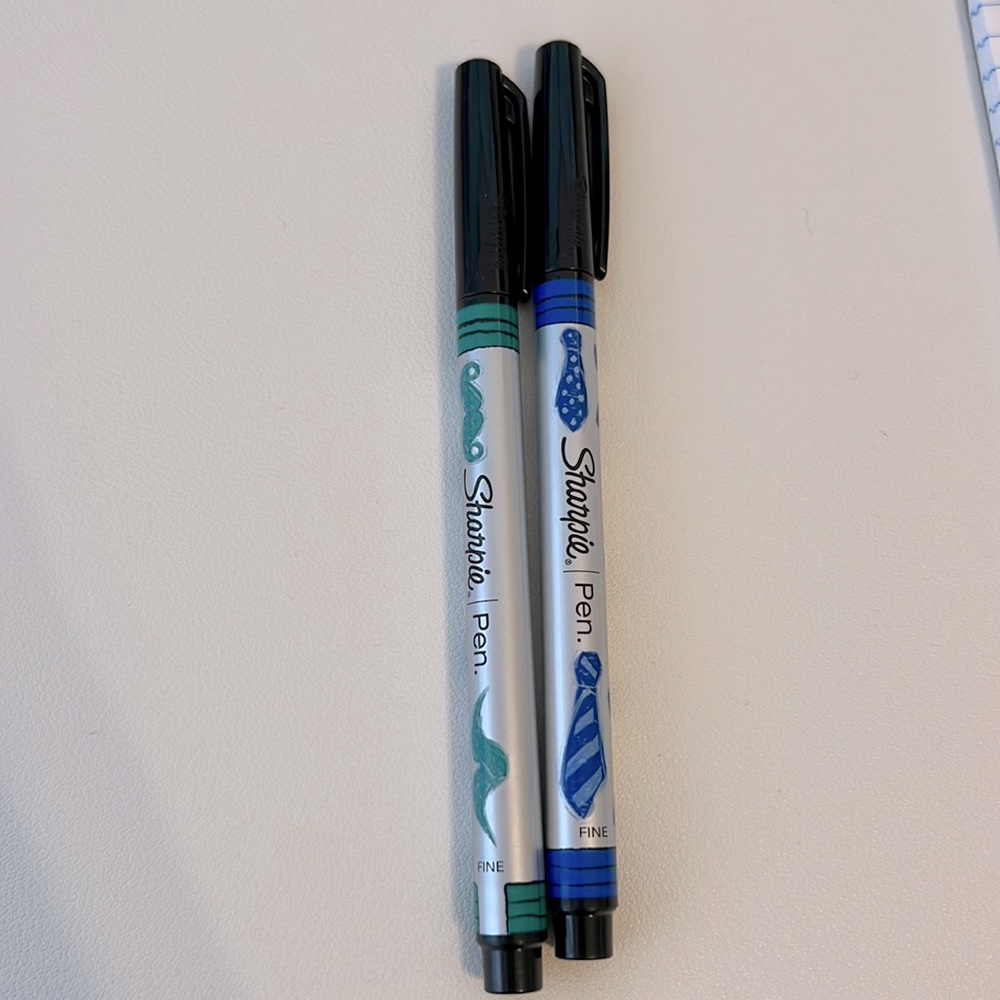 2 Sharpie Pens Barely Used